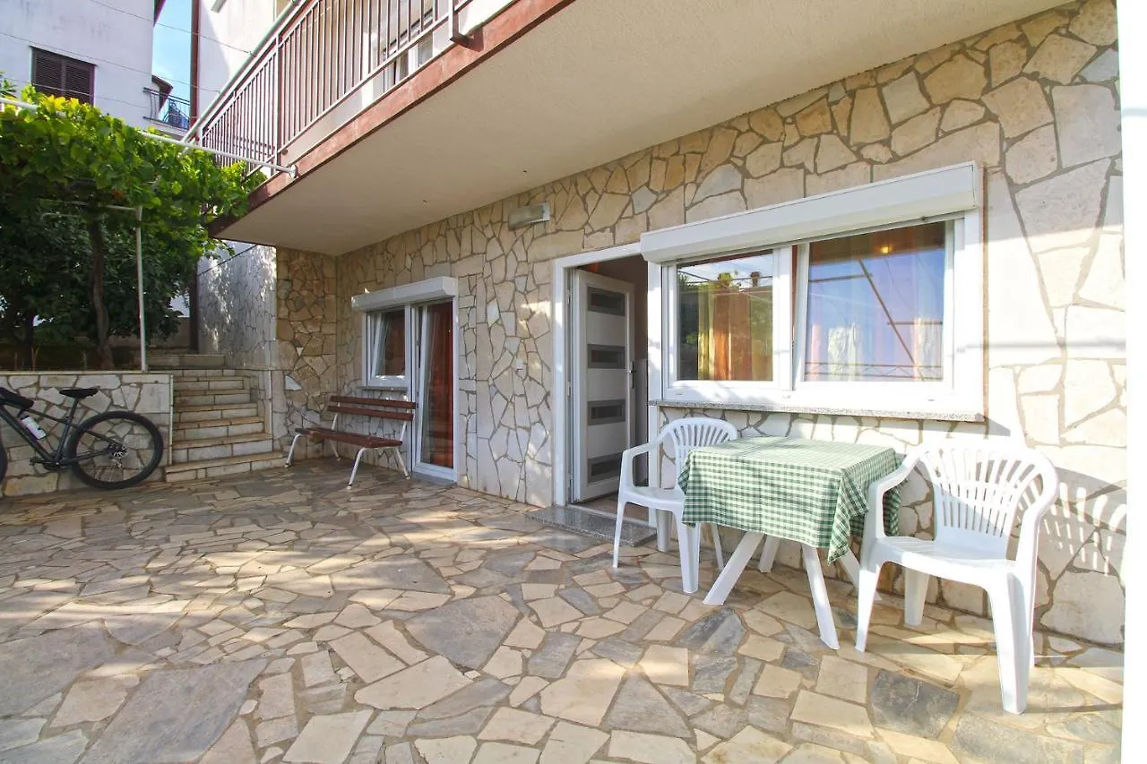 Apartments Valerija 847 Pula 0*,  Croatia