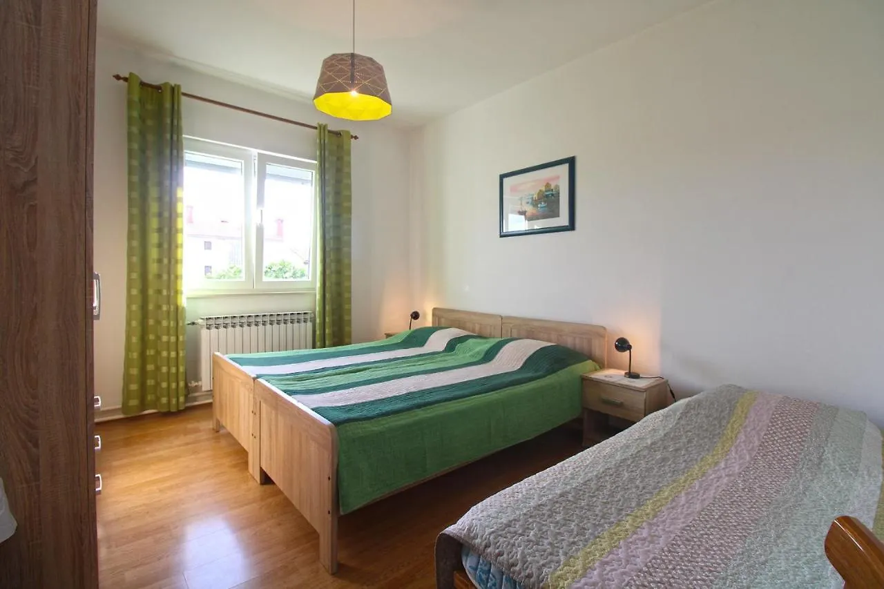Apartments Valerija 847 Pula Croatia