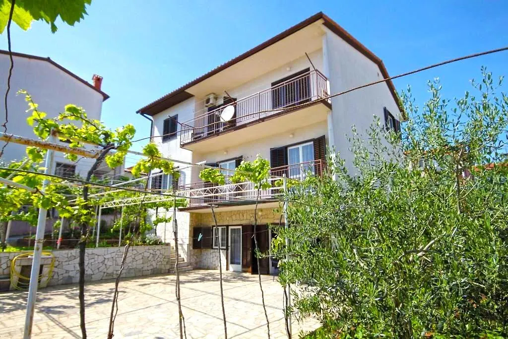 Apartments Valerija 847 Pula Croatia