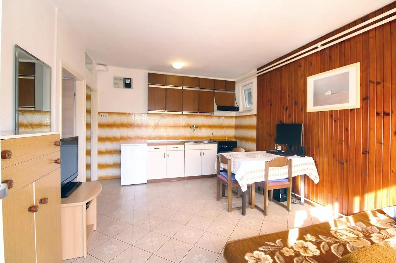 Apartments Valerija 847 Pula Croatia